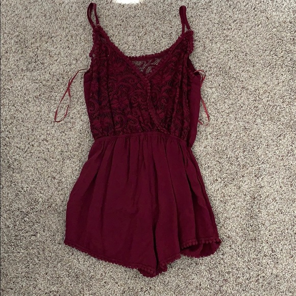 Lacey maroon romper - Picture 1 of 3